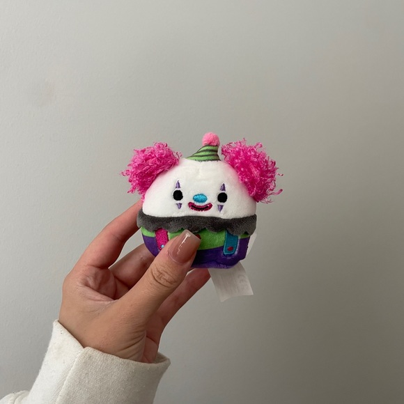 Squishmallow Umberto Micromallow - Picture 1 of 3